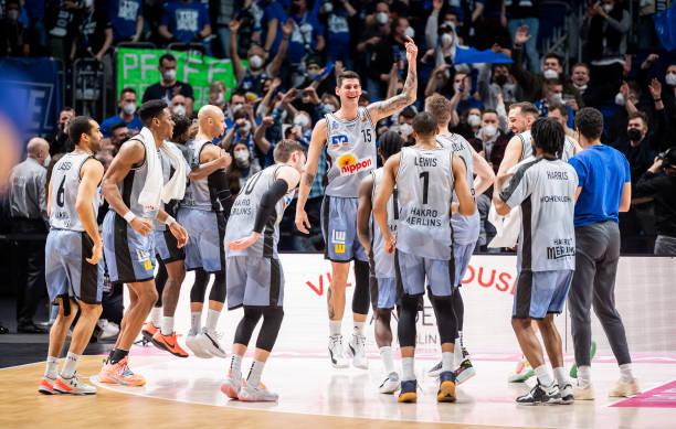 队特殊的渊 队特殊的渊