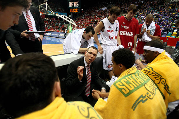 而王楚钦则 而王楚钦则