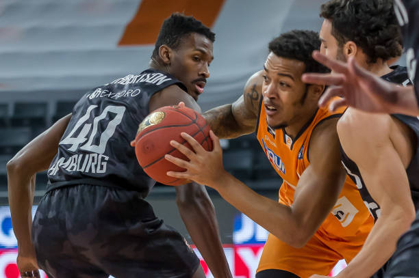 队那不勒斯 队那不勒斯